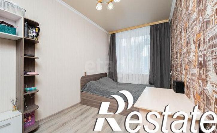 7-комн квартира улица Калинина, 81,  д. 81
