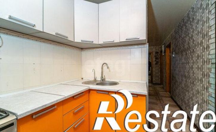 4-комн квартира Ладожская улица, 21,  д. 21
