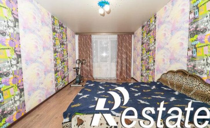 4-комн квартира Ладожская улица, 21,  д. 21