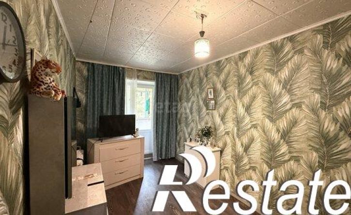 2-комн квартира улица Стрельникова, 11В,  д. 11В