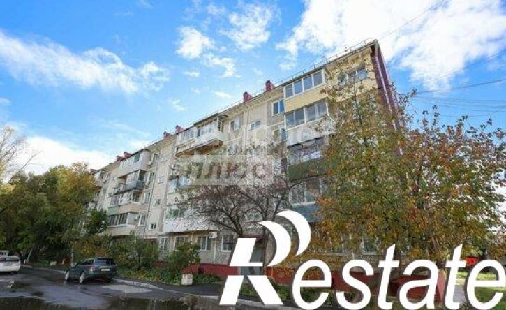 4-комн квартира улица Гагарина, 1Д,  д. 1Д