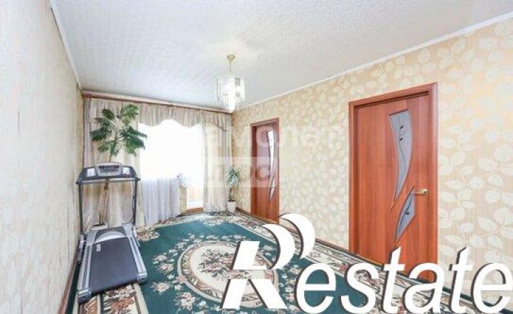 4-комн квартира улица Гагарина, 1Д,  д. 1Д