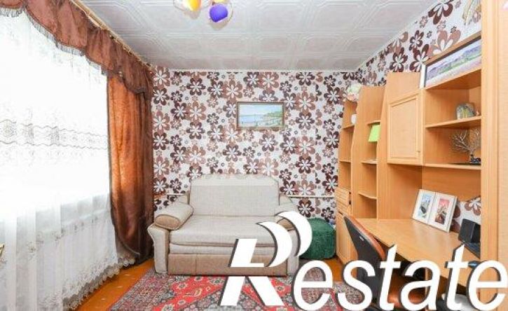 4-комн квартира улица Гагарина, 1Д,  д. 1Д