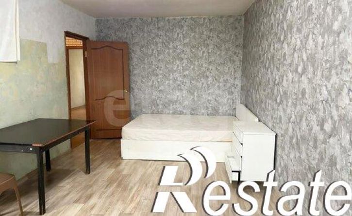 3-комн квартира улица Панфиловцев, 27,  д. 27