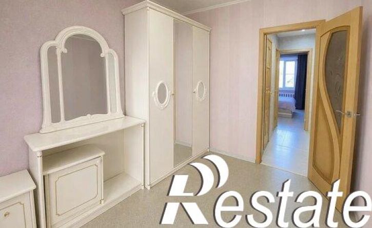3-комн квартира ДОС квартал (Большой Аэродром), 73,  д. 73