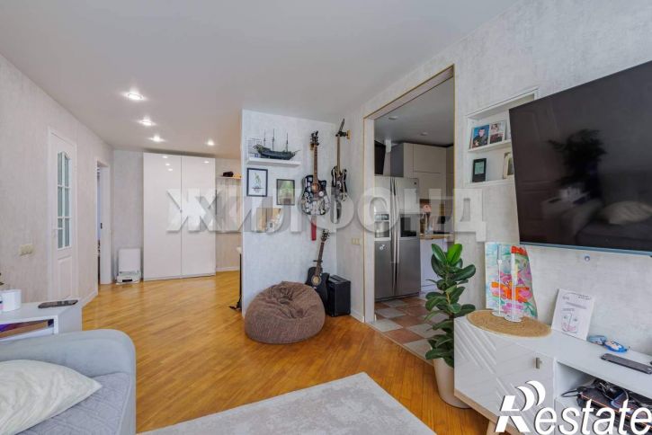 3-комн квартира Бойко-Павлова улица, д.15
