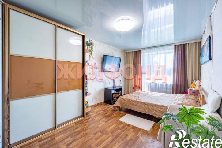 3-комн квартира Ворошилова улица, д.16