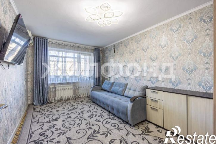 2-комн квартира Панфиловцев улица, д.17