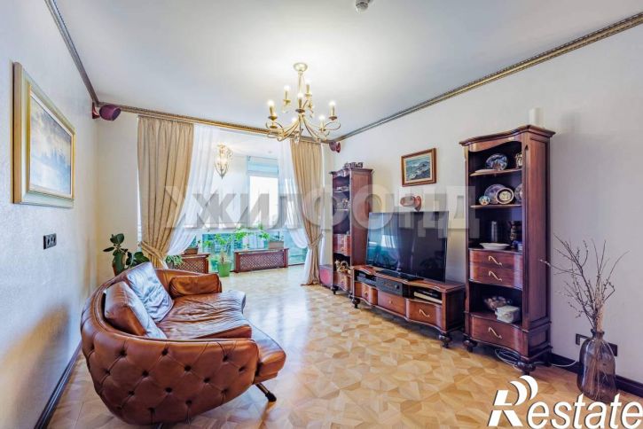 3-комн квартира Дикопольцева улица, д.26