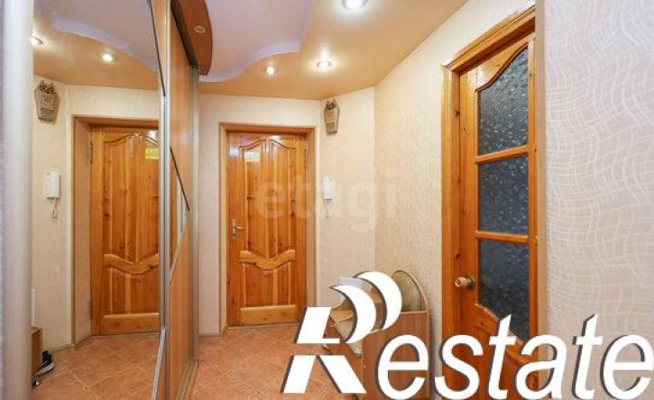 4-комн квартира Хабаровская улица, 33,  д. 33